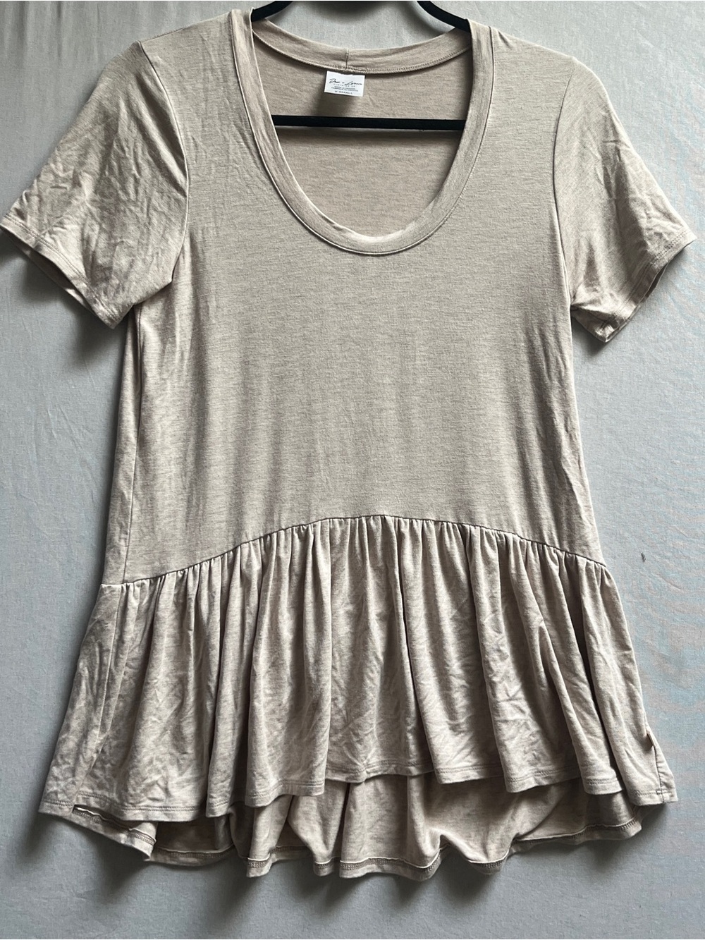 Jax + Lennon Co. Oatmeal Spandex Rayon Peplum Tunic Top Size XS